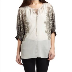 BCBG Fiona Dolman Tunic in Gardenia Combo XS